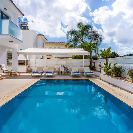 Corali In Pernera Protaras