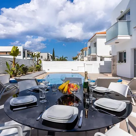 Corali In Pernera Protaras * Paralimni